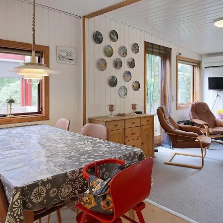 4 Person Holiday Home In Holb K 度假居